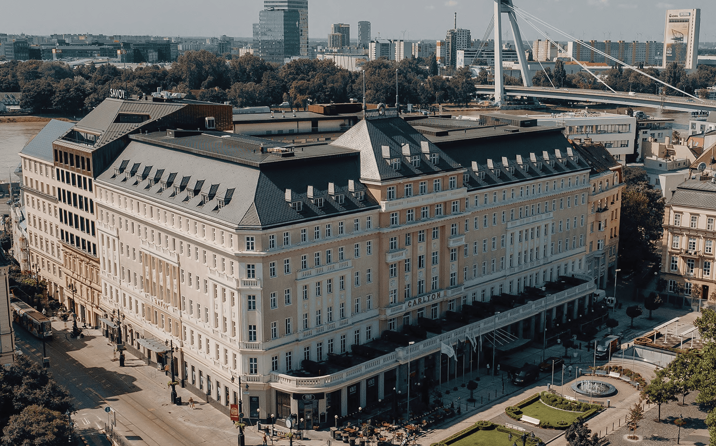 Carlton Savoy Offices