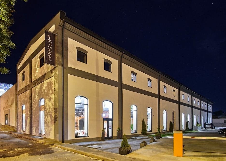 Nové priestory v budove skladu z roku 1887 v Košiciach – FABRIKA 48