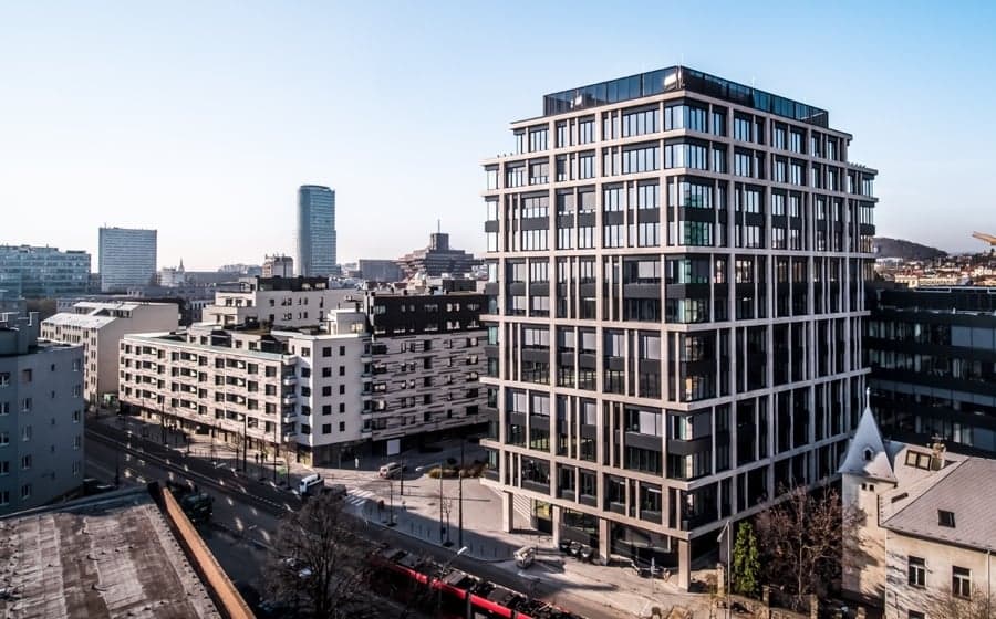 Corwin predal svoj vlajkový projekt Blumental Offices