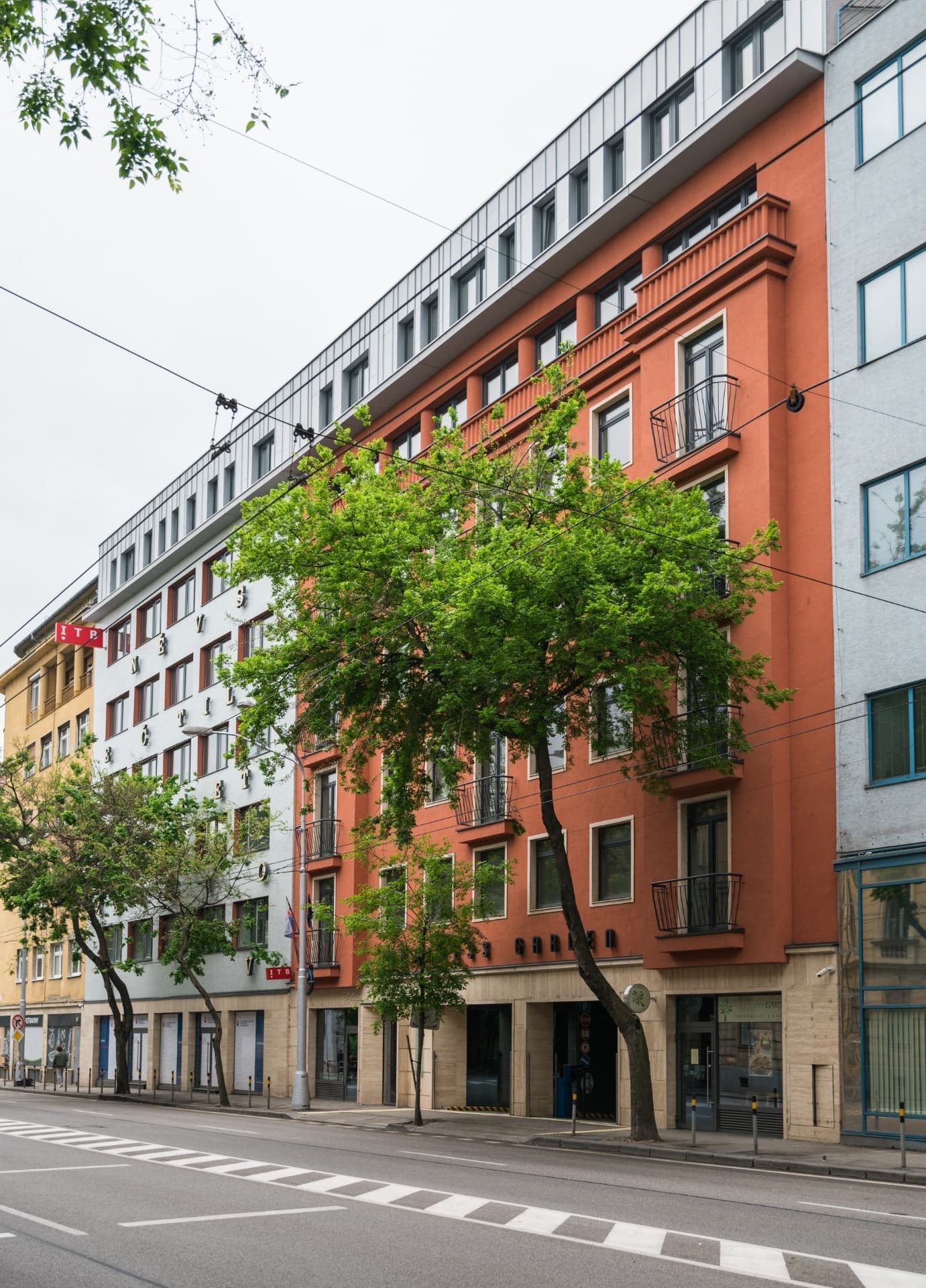 BUSINESS GARDEN ŠTEFÁNIKOVA