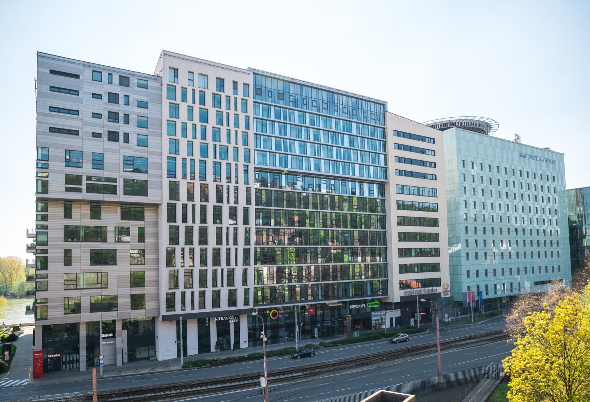 Business premises - RIVER PARK