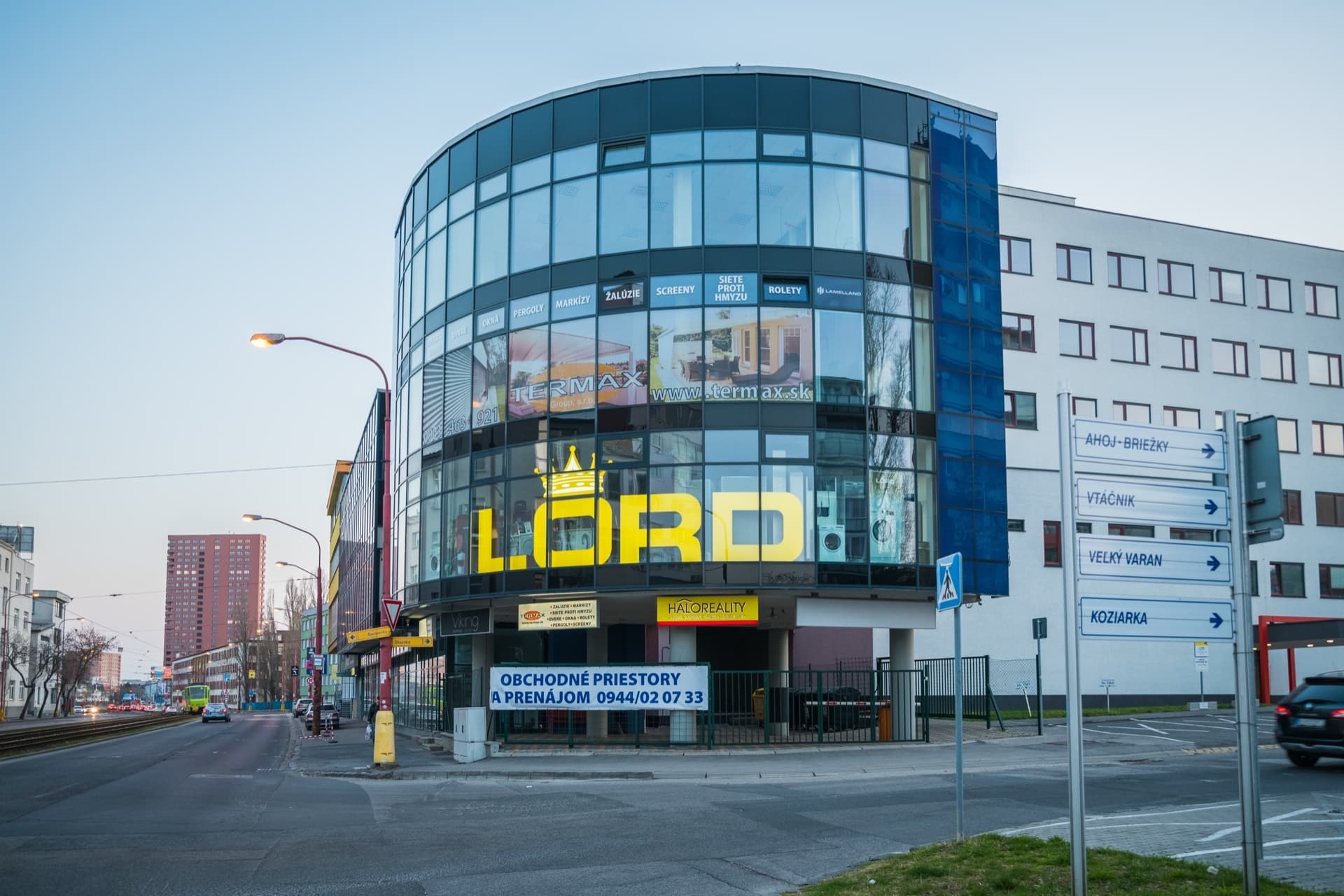 Business premises - RAČIANSKA 77