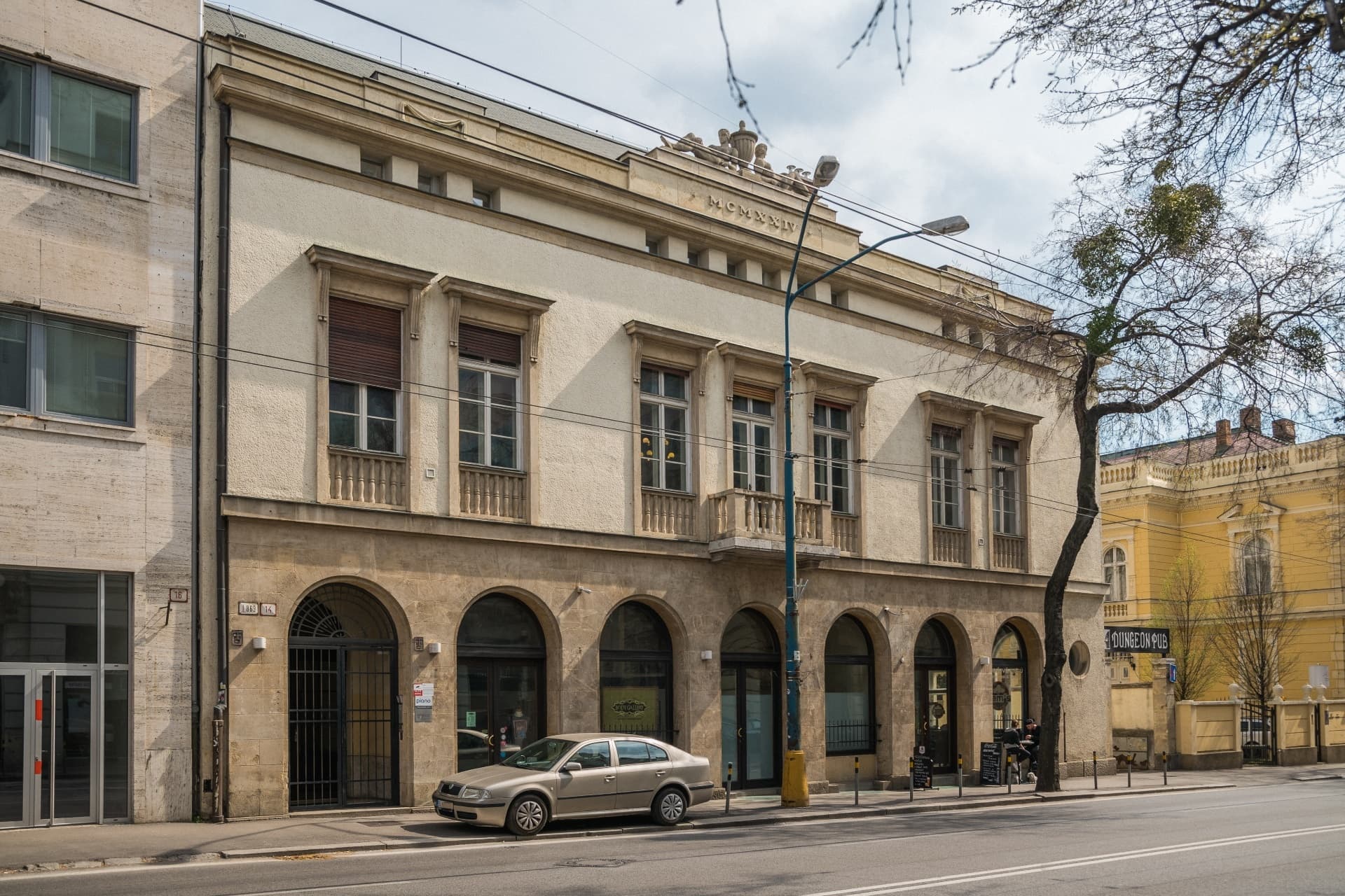ŠTEFÁNIKOVA 14