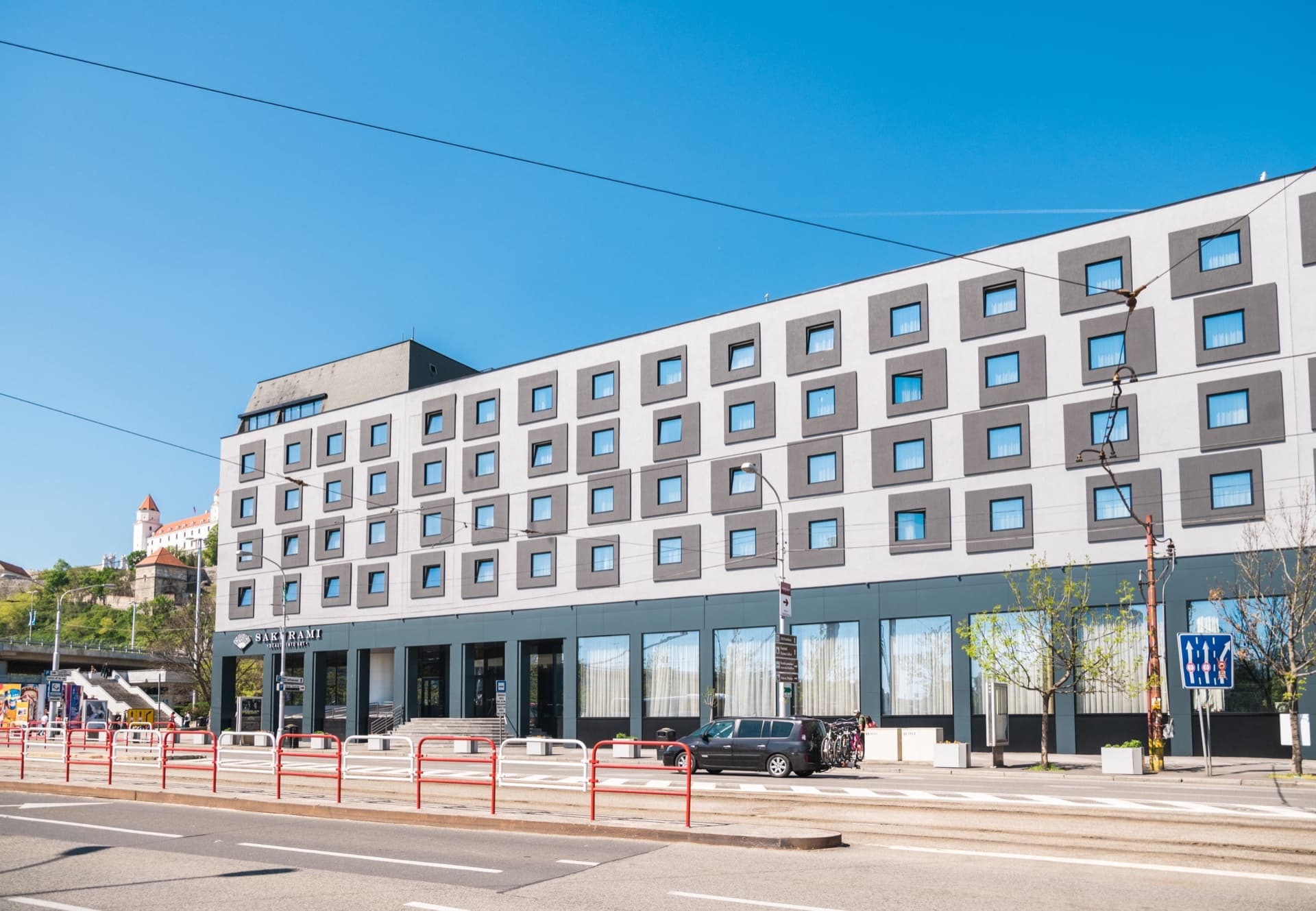 BRATISLAVA RIVER CENTER