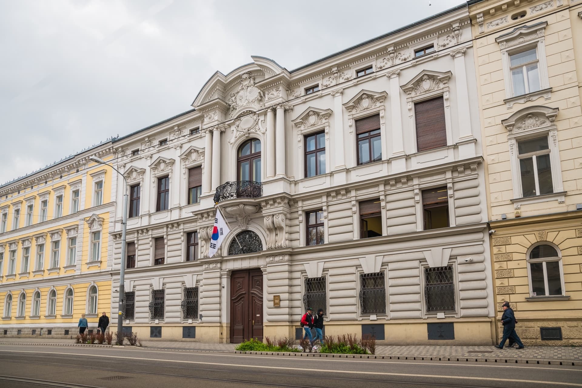 VIDOR PALACE