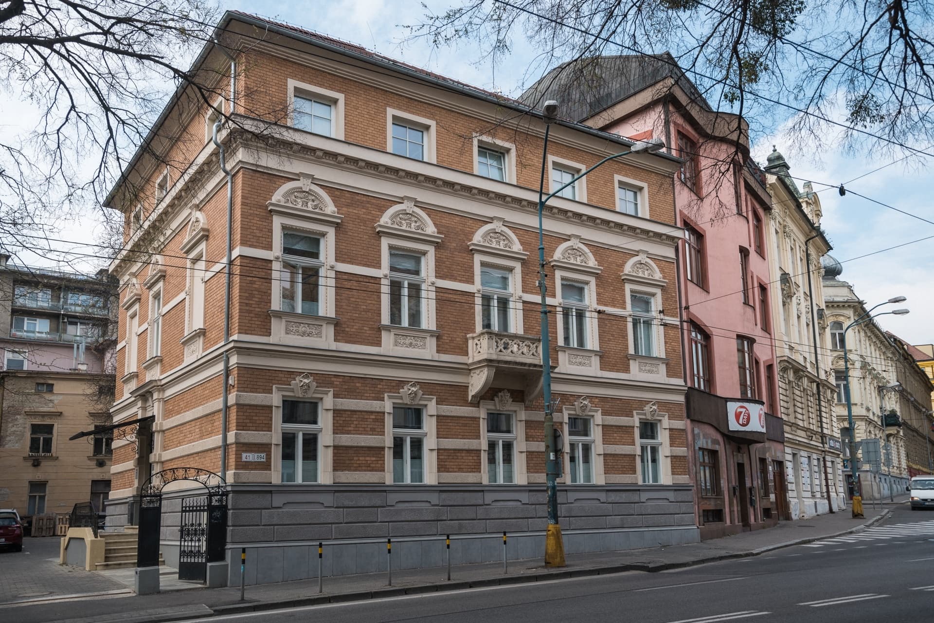 ŠTEFÁNIKOVA 41